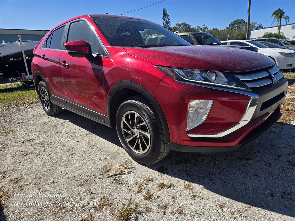 2020 Mitsubishi Eclipse Cross ES photo 2