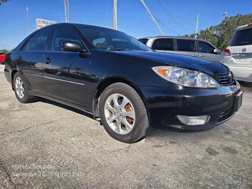 2005 Toyota Camry XLE photo 2