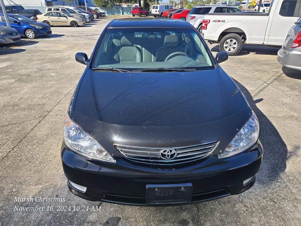 2005 Toyota Camry XLE photo 4