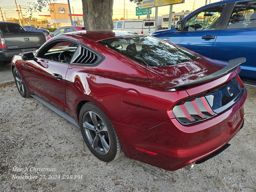 2015 Ford Mustang V6 photo 6