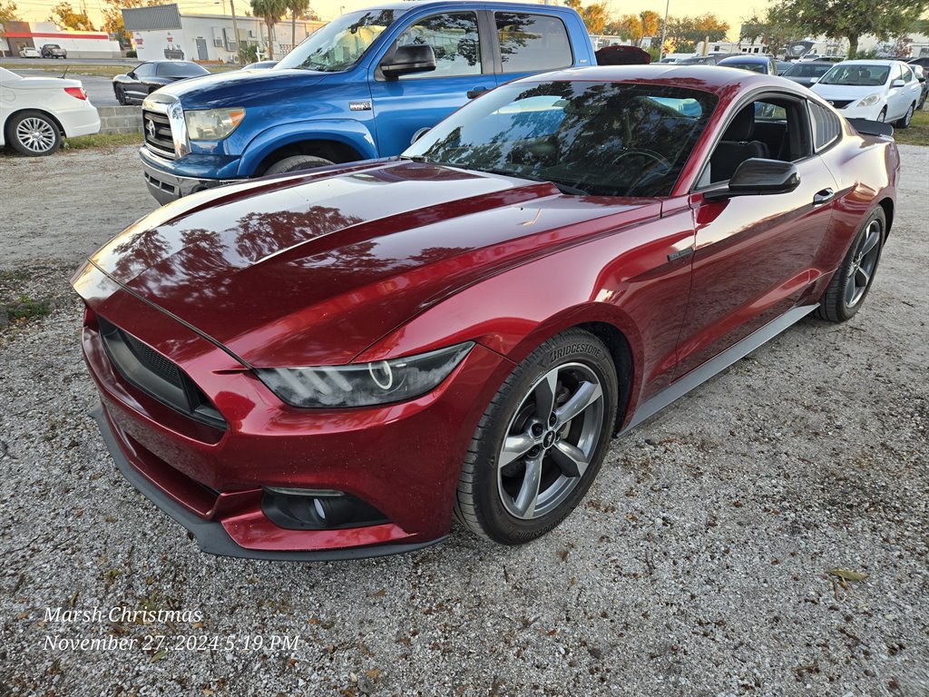 2015 Ford Mustang V6 photo 5