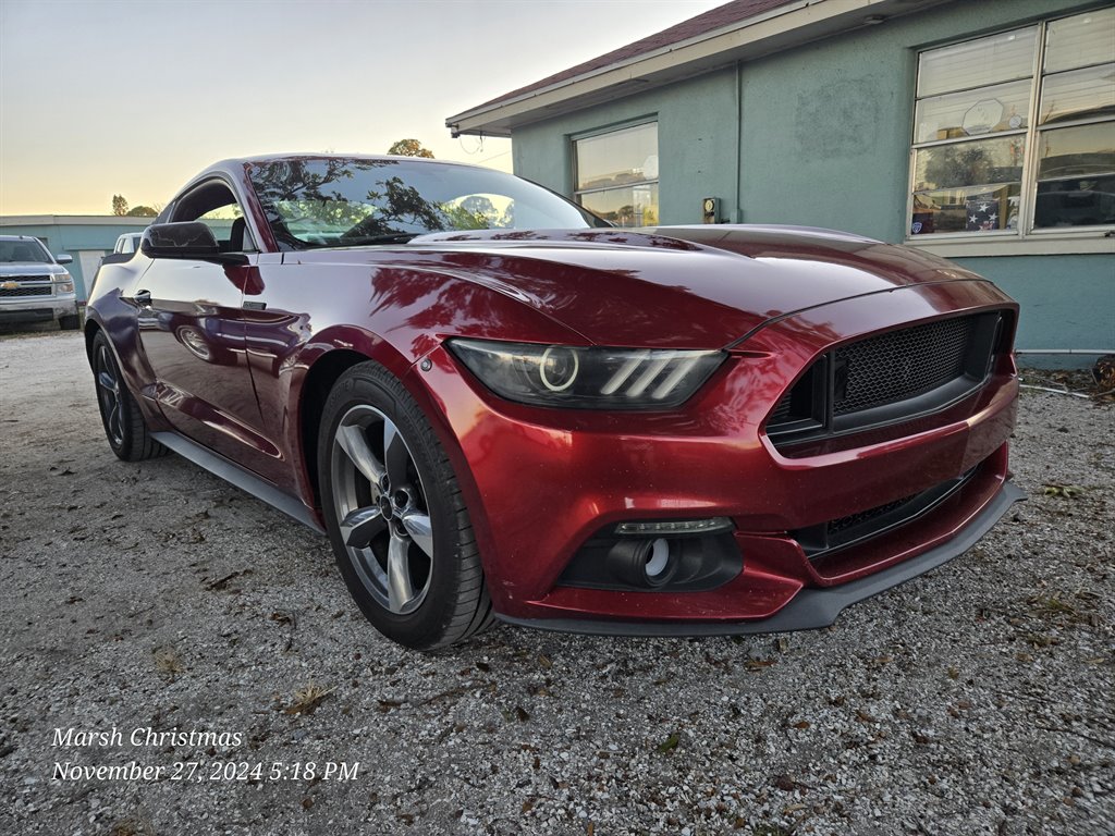 2015 Ford Mustang V6 photo 2