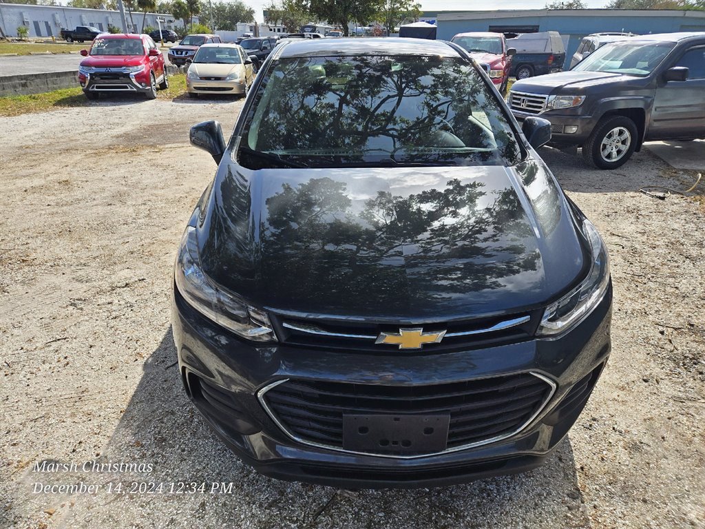 2019 Chevrolet Trax LS photo 4