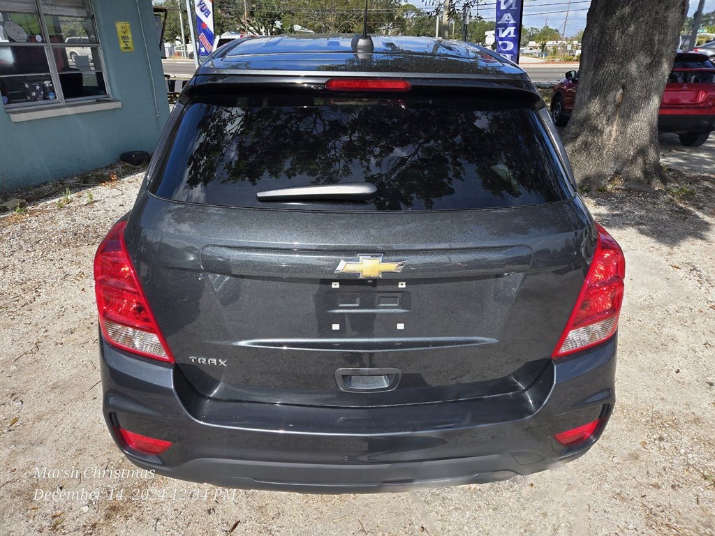 2019 Chevrolet Trax LS photo 8